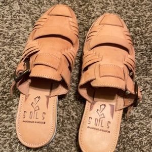 Brand new never worn size 8 handmade in Mexico